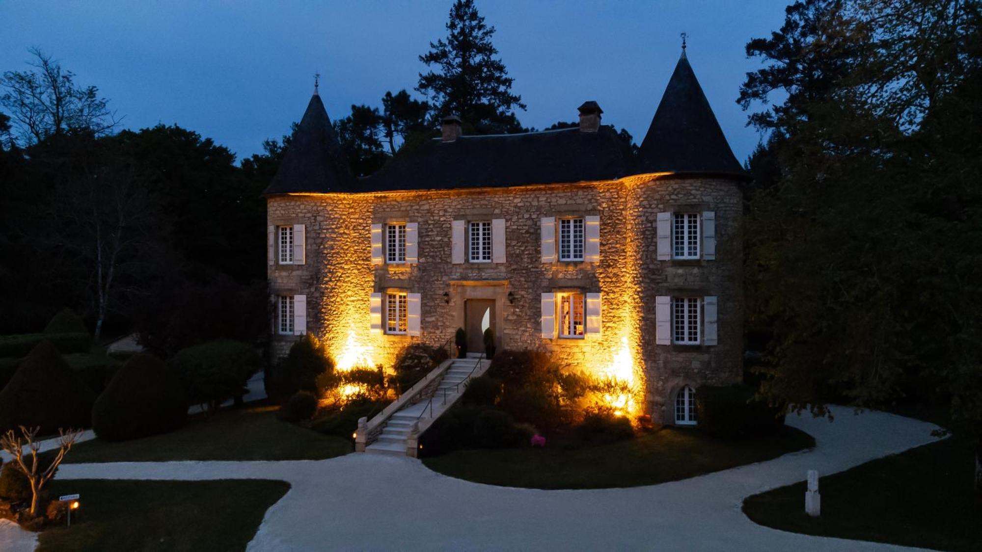 Chateau De Maraval Cenac-et-Saint-Julien Exterior photo